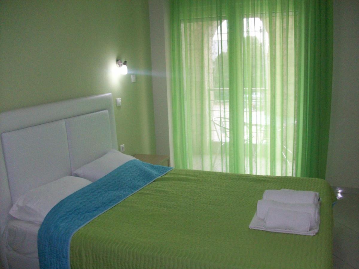 Mavridis Rooms 2 Nikiti  Exterior photo